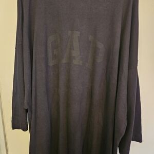 GAP Men's Dark Gray YZY Long Sleeve Tee